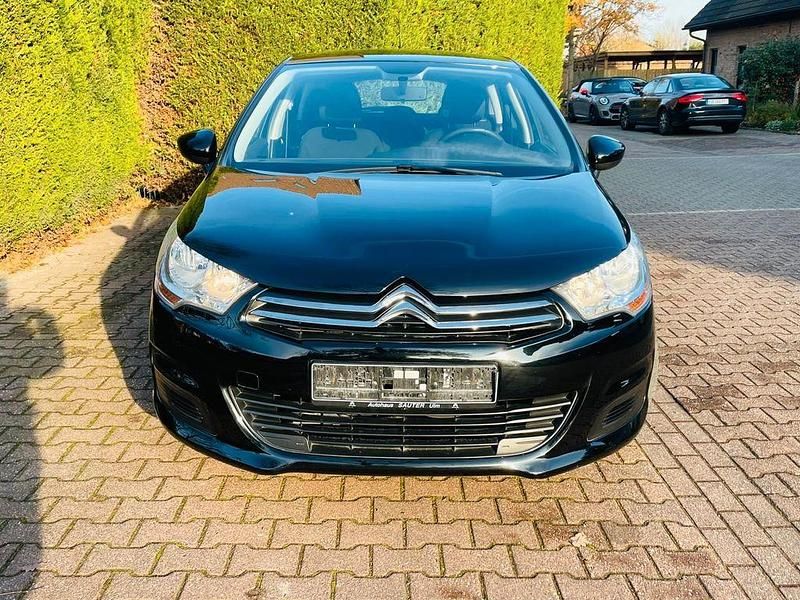 Gebraucht Citroën C4 95 PS (69 kW) 2013 Schwarz Limousine