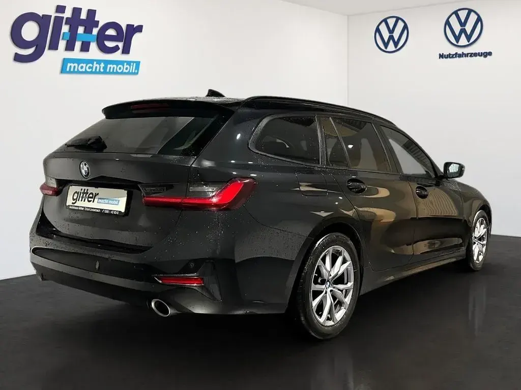 Gebraucht BMW 320 190 PS (139 kW) 2022 Schwarz Kombi