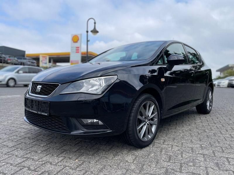 Schwarz Gebraucht 2015 Seat Ibiza I-Tech Limousine | 8.999 € (Teuer) - Bild 1/4