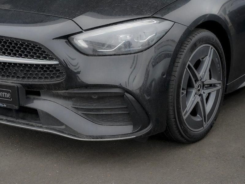Gebraucht Mercedes C300 AMG 265 PS (194 kW) 2025 Schwarz Limousine