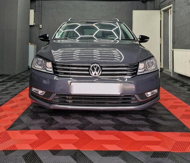 Grau Gebraucht 2014 VW Passat Edition Kombi | 9.400 € (Etwas zu teuer) - Bild 1/4