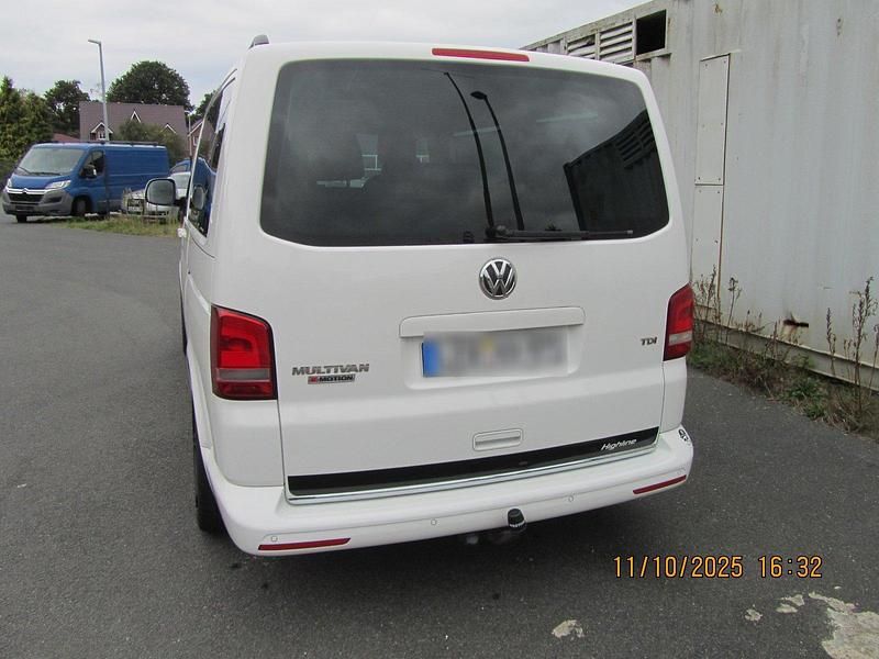 Usata VW T5 Highline 140 CV (102 kW) 2015 Bianco Furgone