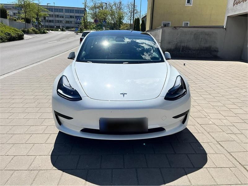 Used Tesla Model 3 208 kW (283 HP) 2023 White Sedan