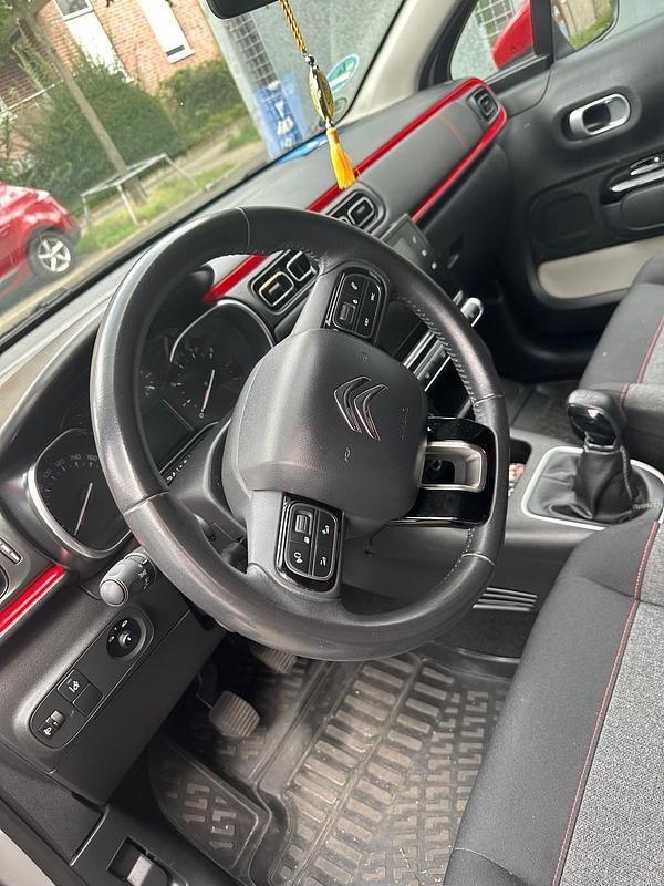 Andere farben Gebraucht 2017 Citroën C3 Kleinwagen | 7.100 € - Bild 1/4