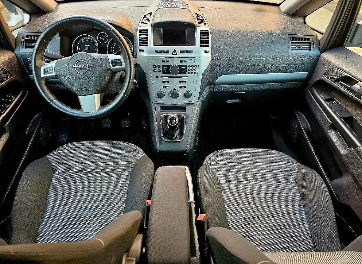 Gebraucht Opel Zafira 150 PS (110 kW) 2009 Schwarz Van / Kleinbus