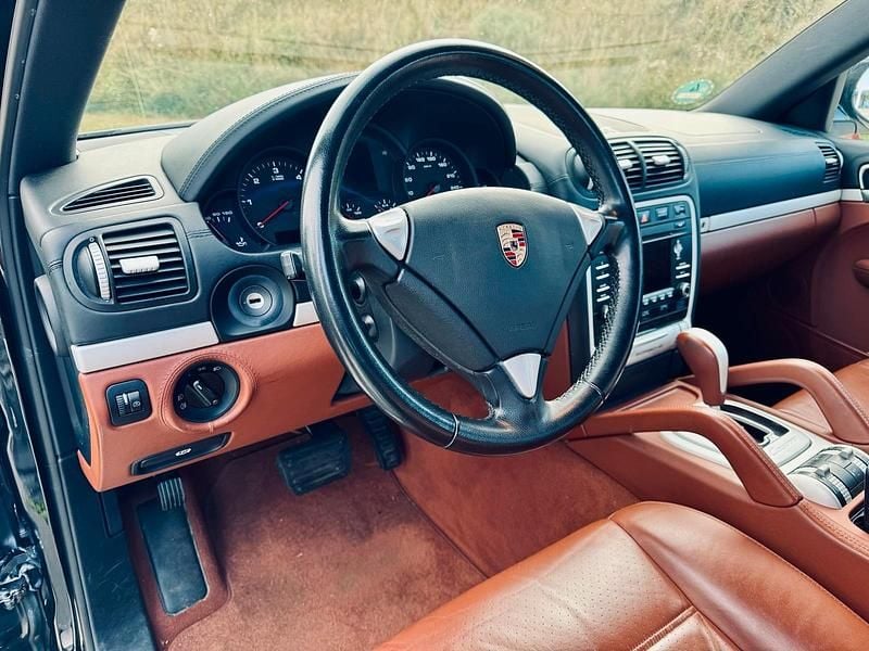 Schwarz Gebraucht 2009 Porsche Cayenne SUV | 16.500 € (Etwas zu teuer) - Bild 1/2