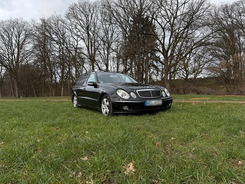 Gebraucht Mercedes E320 Avantgarde 204 PS (150 kW) 2004 Schwarz Kombi