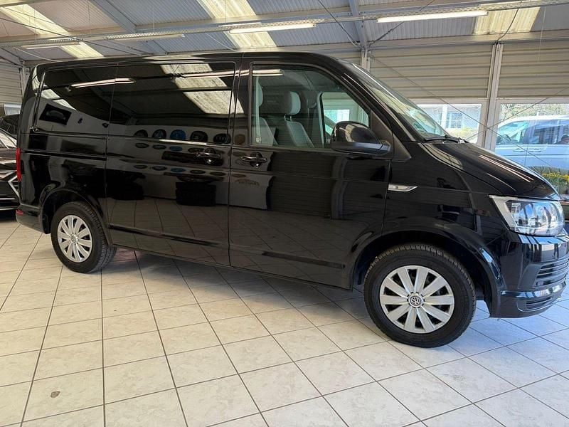 Gebraucht VW T6 Comfortline 150 PS (110 kW) 2016 Schwarz Van
