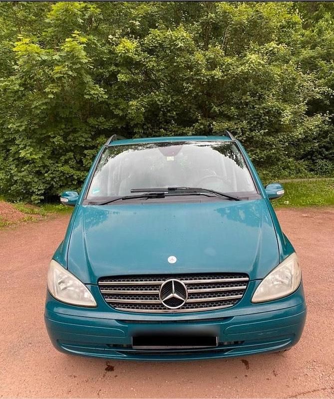Grün Gebraucht 2007 Mercedes Viano Van / Kleinbus | 8.200 € (Guter Preis) - Bild 1/4