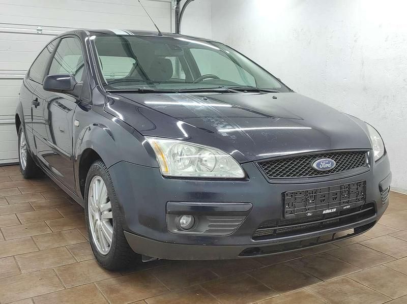 Gebraucht Ford Focus 80 PS (58 kW) 2007 Blau Kleinwagen