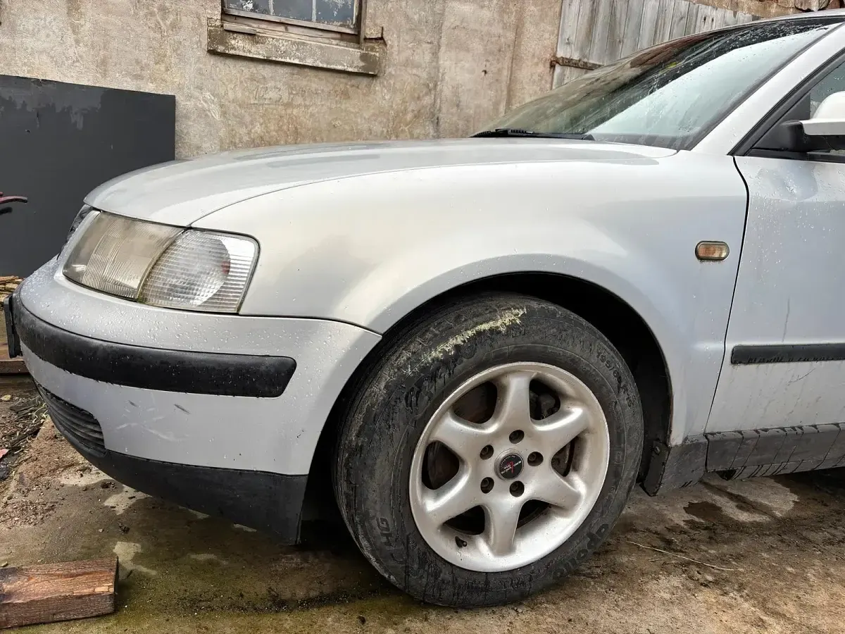 Gebraucht VW Passat 150 PS (110 kW) 1997 Silber Kombi