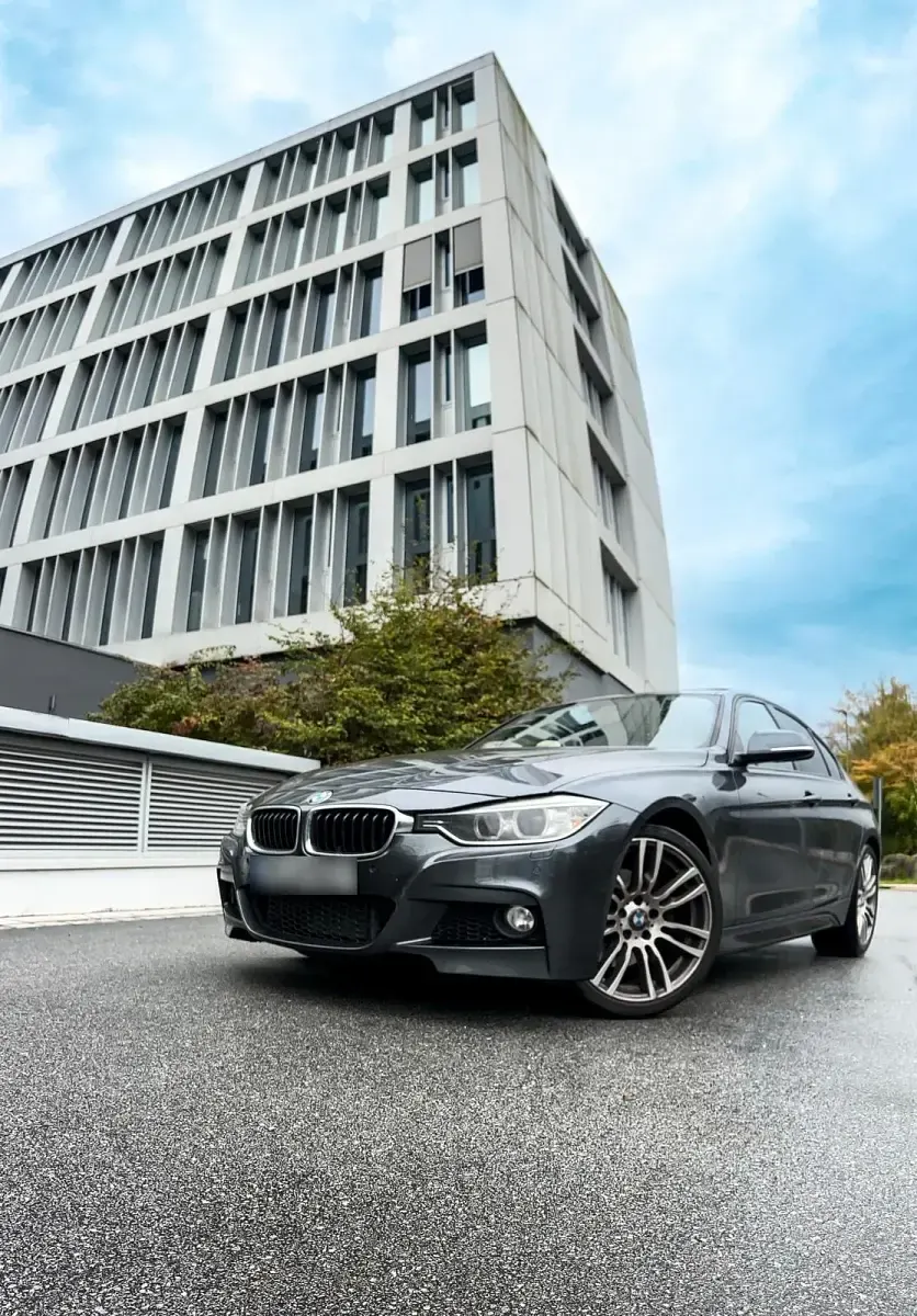 Gebraucht BMW 330 M Performance 256 PS (188 kW) 2013 Grau Limousine