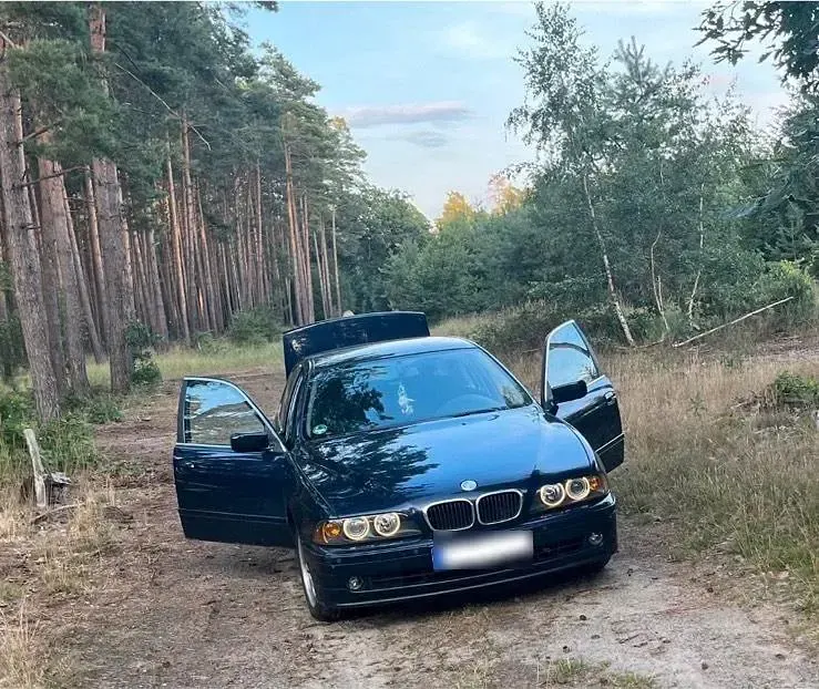 Gebraucht BMW 520 136 PS (100 kW) 2000 Blau Limousine