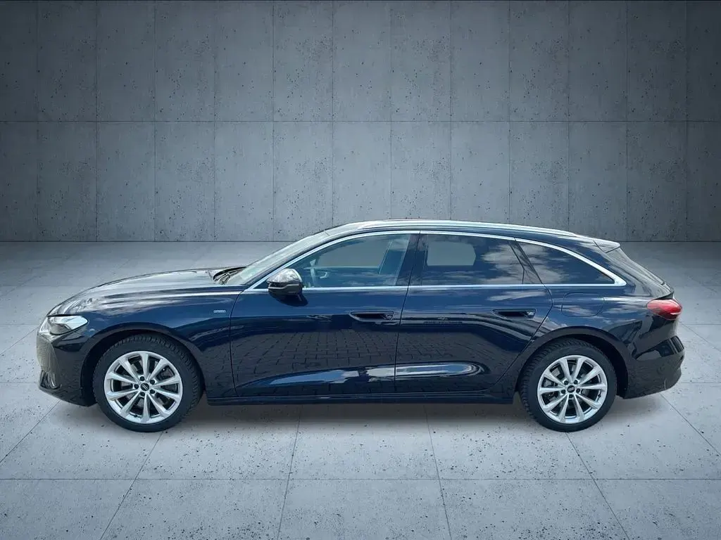 Gebraucht Audi A5 Sport 299 PS (219 kW) 2025 Firmamentblau metallic Kombi