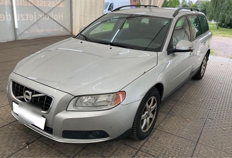 Silber Gebraucht 2009 Volvo V70 Kombi | 3.500 € (Superpreis) - Bild 1/4