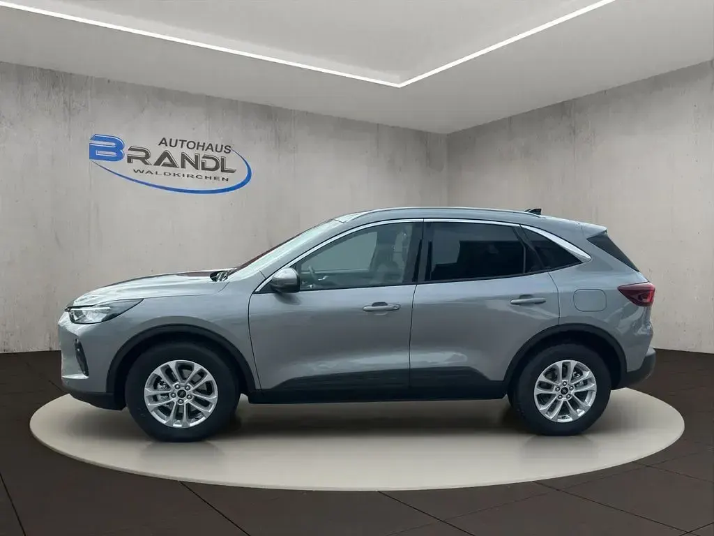 Nowe Ford Kuga Titanium 186 KM (136 kW) 2026 Srebrny SUV