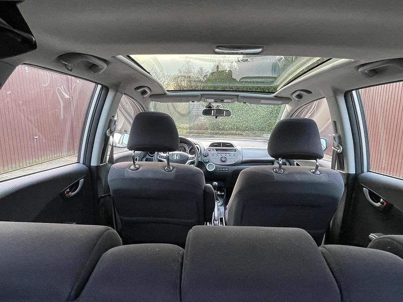 Gebraucht Honda Jazz Executive 99 PS (72 kW) 2009 Silber Kleinwagen