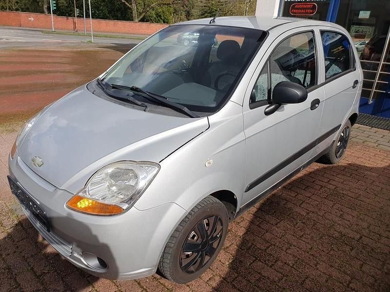 Gebraucht Chevrolet Matiz 52 PS (38 kW) 2009 Silber Kleinwagen