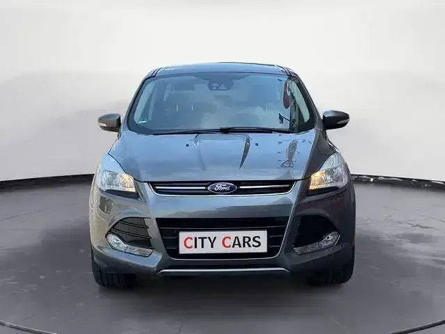 Gebraucht Ford Kuga Individual 163 PS (119 kW) 2013 Weiß SUV
