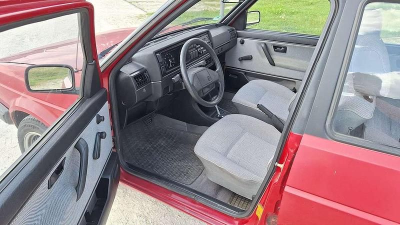 Gebraucht VW Jetta Pacific 72 PS (52 kW) 1989 Rot Limousine