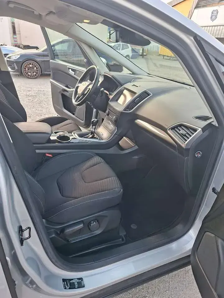 Gebraucht Ford S-MAX Business Edition 165 PS (121 kW) 2019 Silber Van / Kleinbus