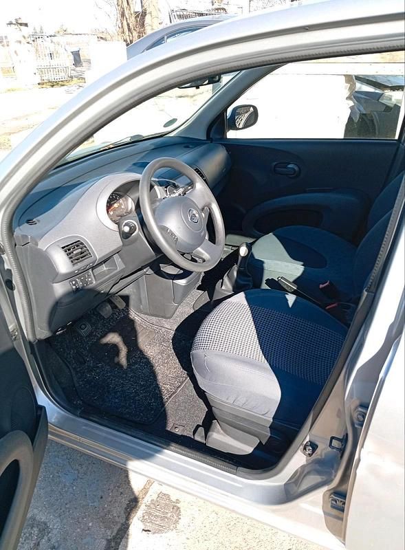 Gebraucht Nissan Micra 48 PS (35 kW) 2004 Silber Kleinwagen