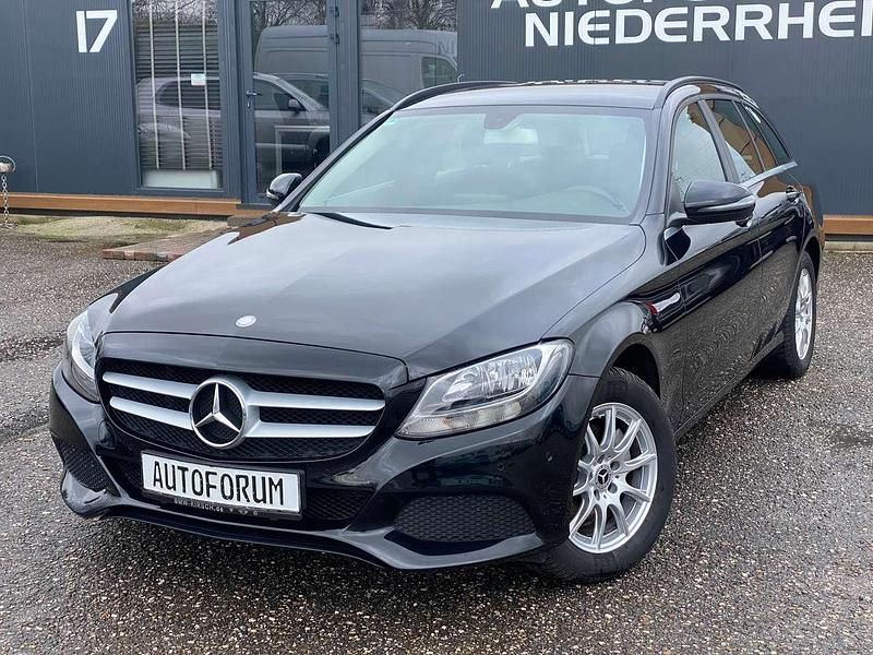 Gebraucht Mercedes C200 136 PS (100 kW) 2016 Schwarz  unilack Kombi