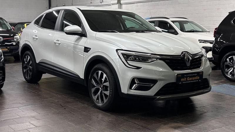 Weiß Gebraucht 2022 Renault Arkana Zen SUV | 18.500 € (Guter Preis) - Bild 1/4