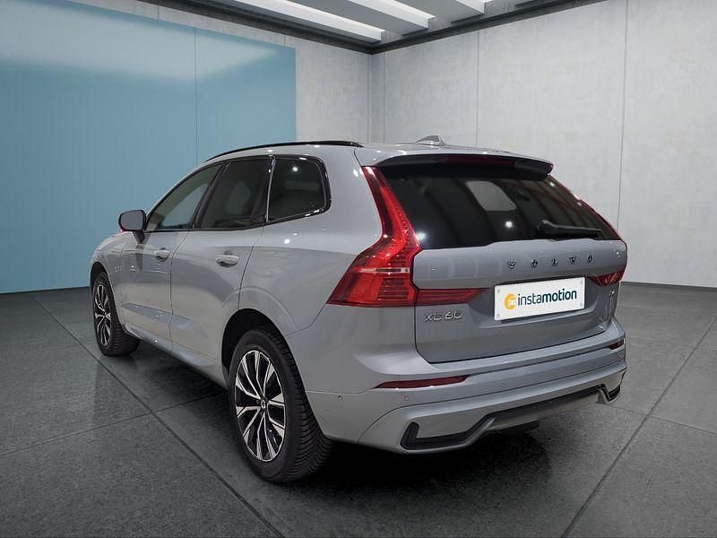 Gebraucht Volvo XC60 Plus 197 PS (144 kW) 2023 Grau SUV