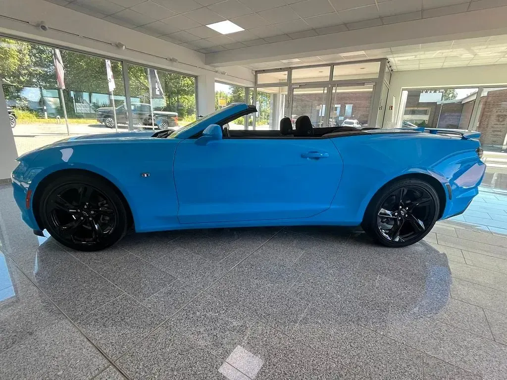 Neu Chevrolet Camaro LT 279 PS (205 kW) 2026 Rapid blue Cabrio