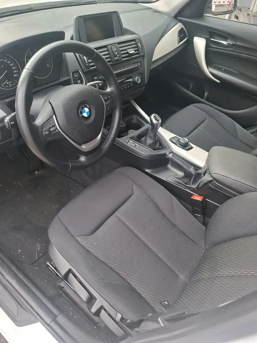 Gebraucht BMW 118 143 PS (105 kW) 2014 Weiß Kleinwagen