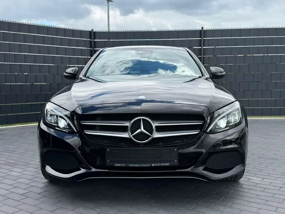 Second-hand Mercedes C180 Avantgarde 156 CP (114 kW) 2016 Negru Berlinǎ
