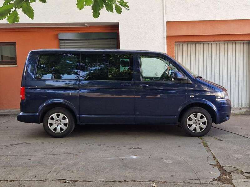 Night blue Gebraucht 2011 VW T5 Comfortline Van | 19.900 € (Teuer) - Bild 1/4