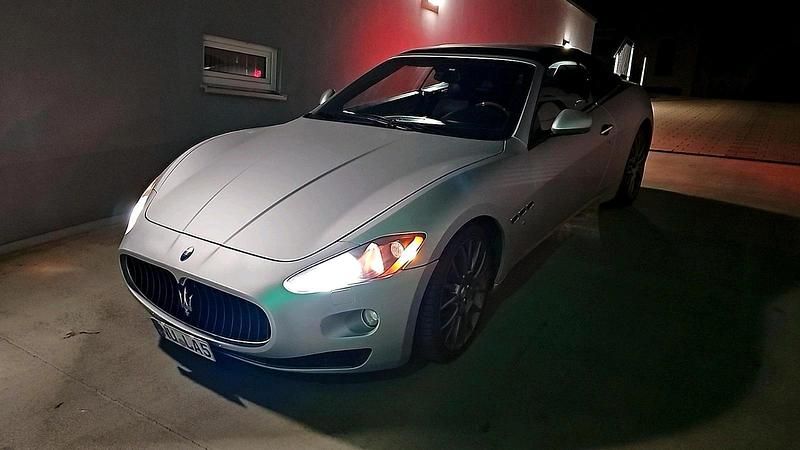 Gebraucht Maserati GranCabrio 460 PS (338 kW) 2011 Cabrio