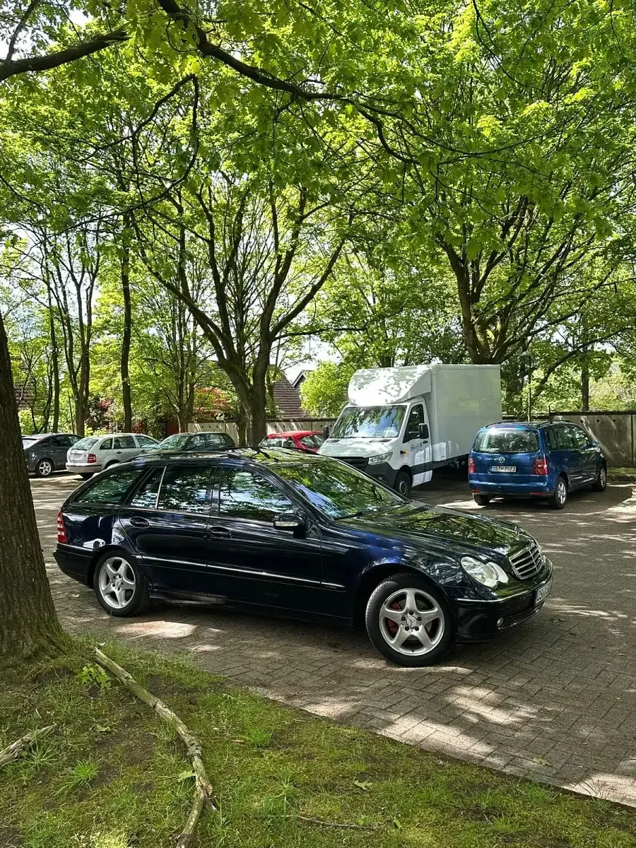 Usata Mercedes C180 129 CV (94 kW) 2002 Blu Station wagon