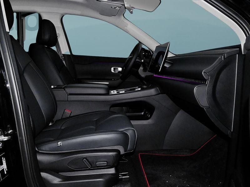 Neu Leapmotor C10 439 kW (598 PS) 2026 Schwarz SUV