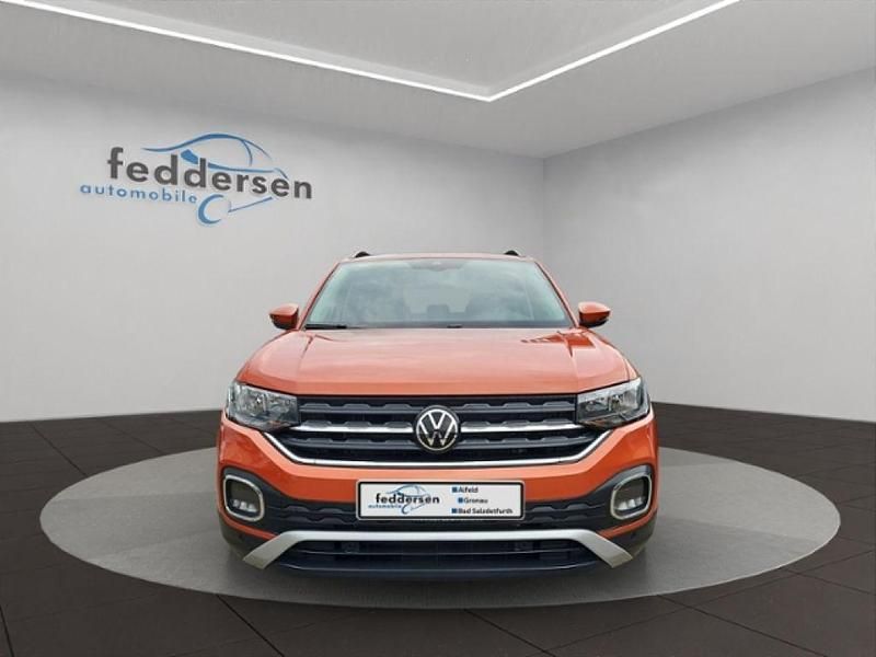 Gebraucht VW T-Cross Pro 110 PS (80 kW) 2023 Energetic orange metallic (metallic) SUV