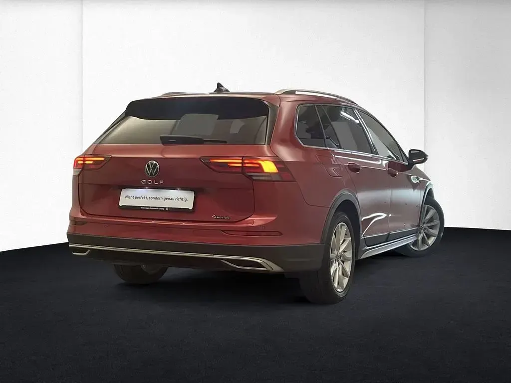 Gebraucht VW Golf Alltrack 200 PS (147 kW) 2022 Rot Kombi