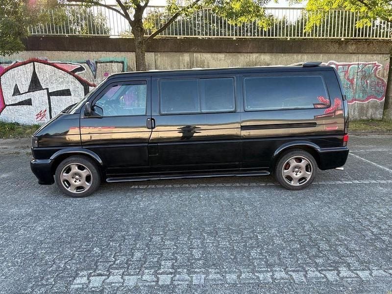 Second-hand VW T4 77 CP (56 kW) 1995 Negru Van