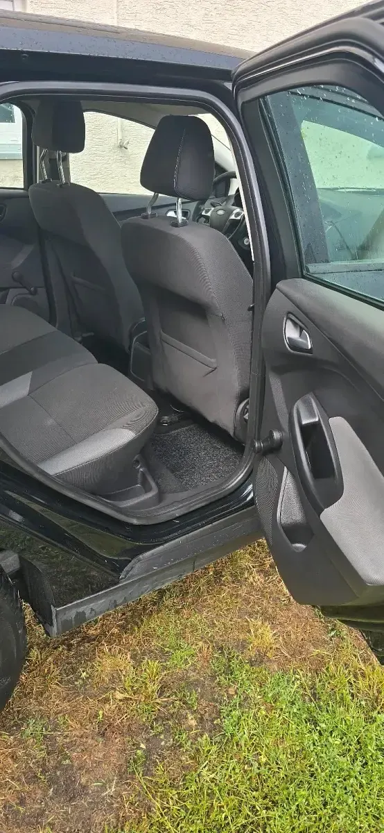 Gebraucht Ford Focus 150 PS (110 kW) 2013 Schwarz Kombi