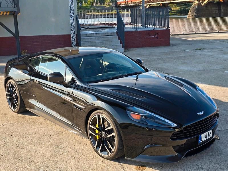 Schwarz Gebraucht 2015 Aston Martin Vanquish Coupé | 145.500 € - Bild 1/4