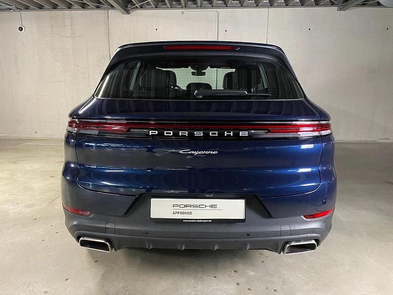 Gebraucht Porsche Cayenne 353 PS (259 kW) 2024 Blau SUV