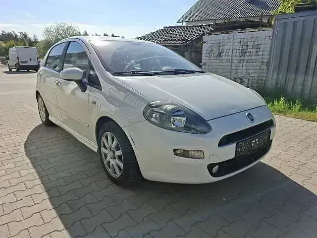 Gebraucht Fiat Punto Sport 78 PS (57 kW) 2012 Colore esterno (bianco divino) Kleinwagen