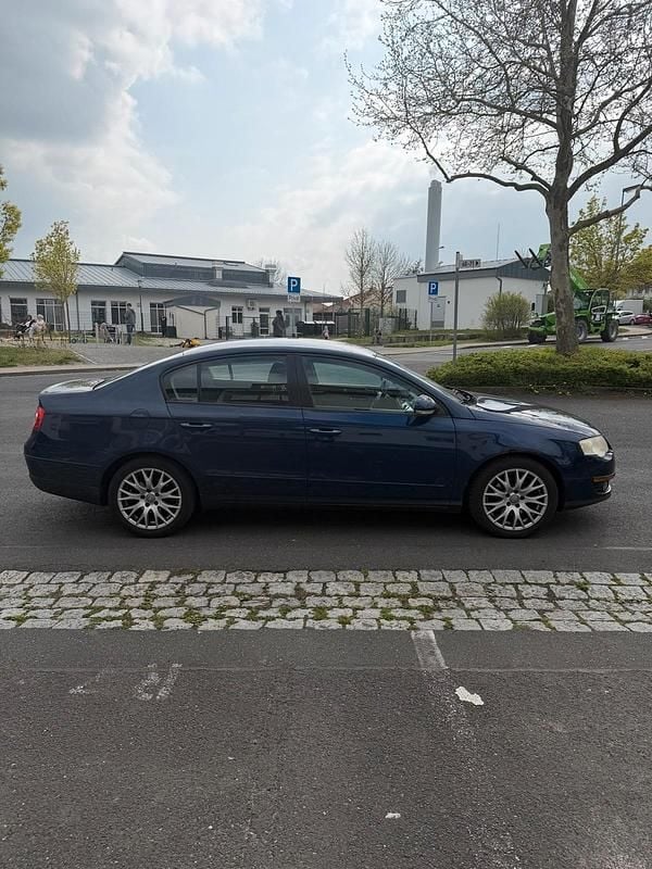 Second-hand VW Passat 2007 Albastru Berlinǎ