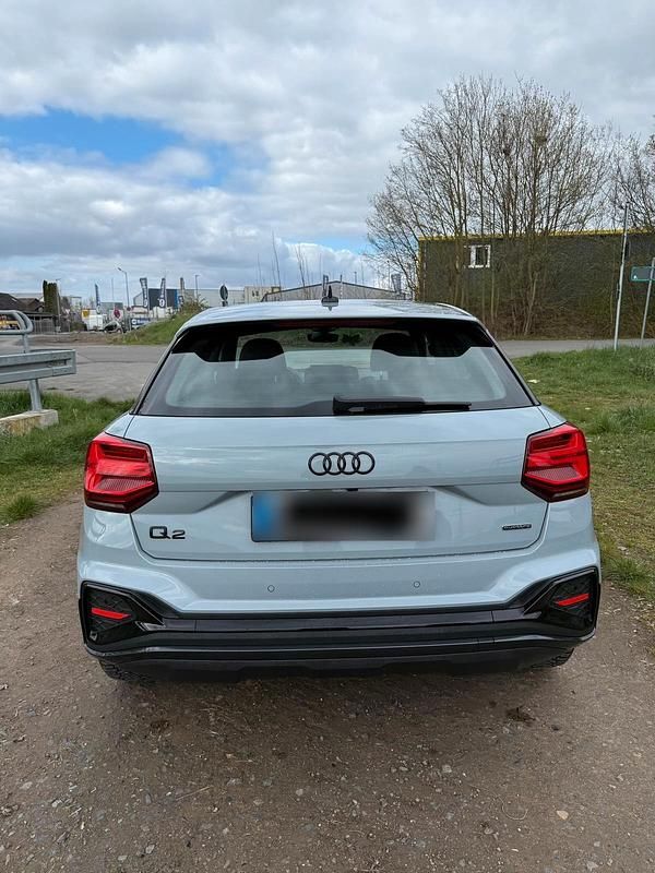Gebraucht Audi Q2 Design 190 PS (139 kW) 2023 Grau SUV