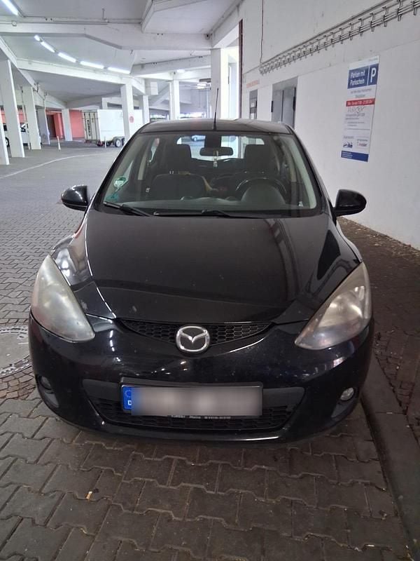 Schwarz Gebraucht 2007 Mazda 2 Limousine | 1.400 € - Bild 1/4