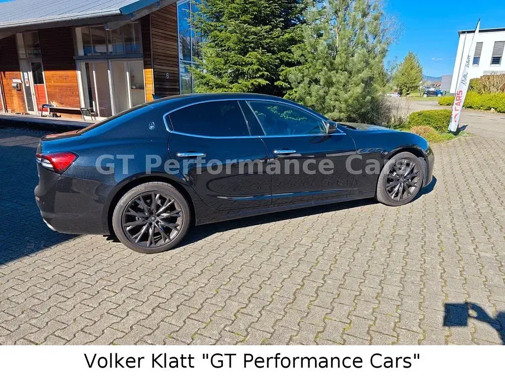 Gebraucht Maserati Ghibli GranLusso 330 PS (242 kW) 2021 Schwarz Limousine