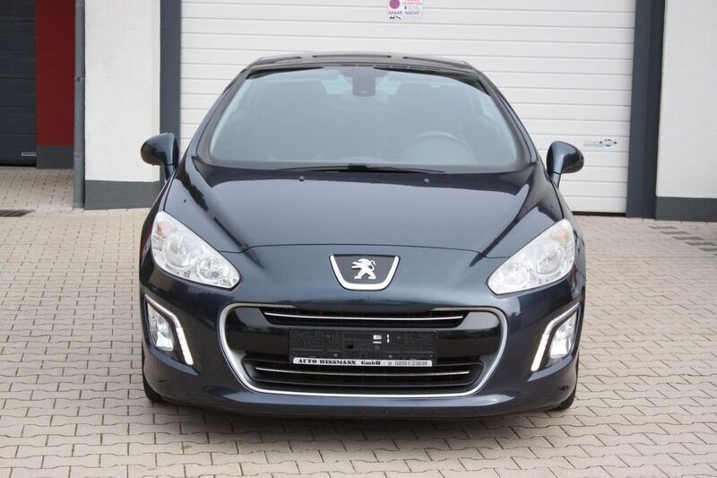 Blau Gebraucht 2012 Peugeot 308 CC Active Cabrio | 5.999 € (Fairer Preis) - Bild 1/4