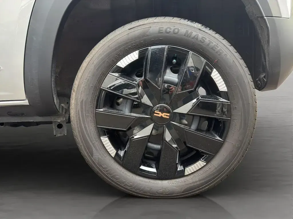 Gebraucht Dacia Spring Extreme 47 kW (65 PS) 2024 Silber Kleinwagen
