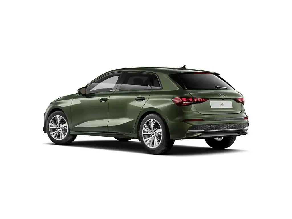 Second-hand Audi A3 Advanced Plus 150 CP (110 kW) 2025 Verde Berlinǎ